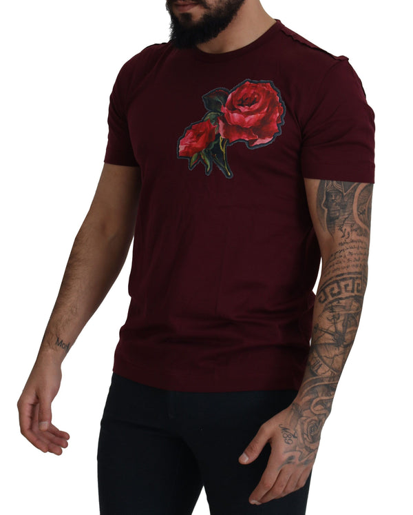 Elegante t-shirt girocollo con motivo di rose bordeaux