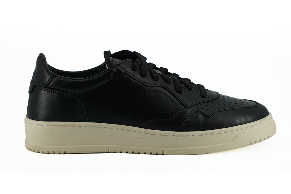 Sneakers eleganti in pelle nera - Stile unisex