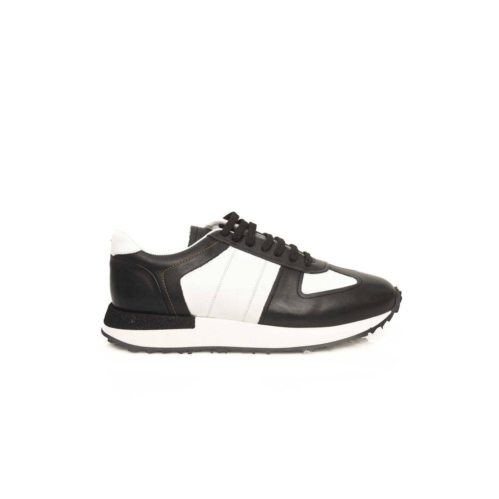 Sneaker uomo in pelle nera