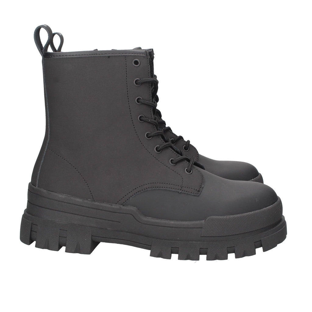 FM8CENLEA12 Boot GUESS