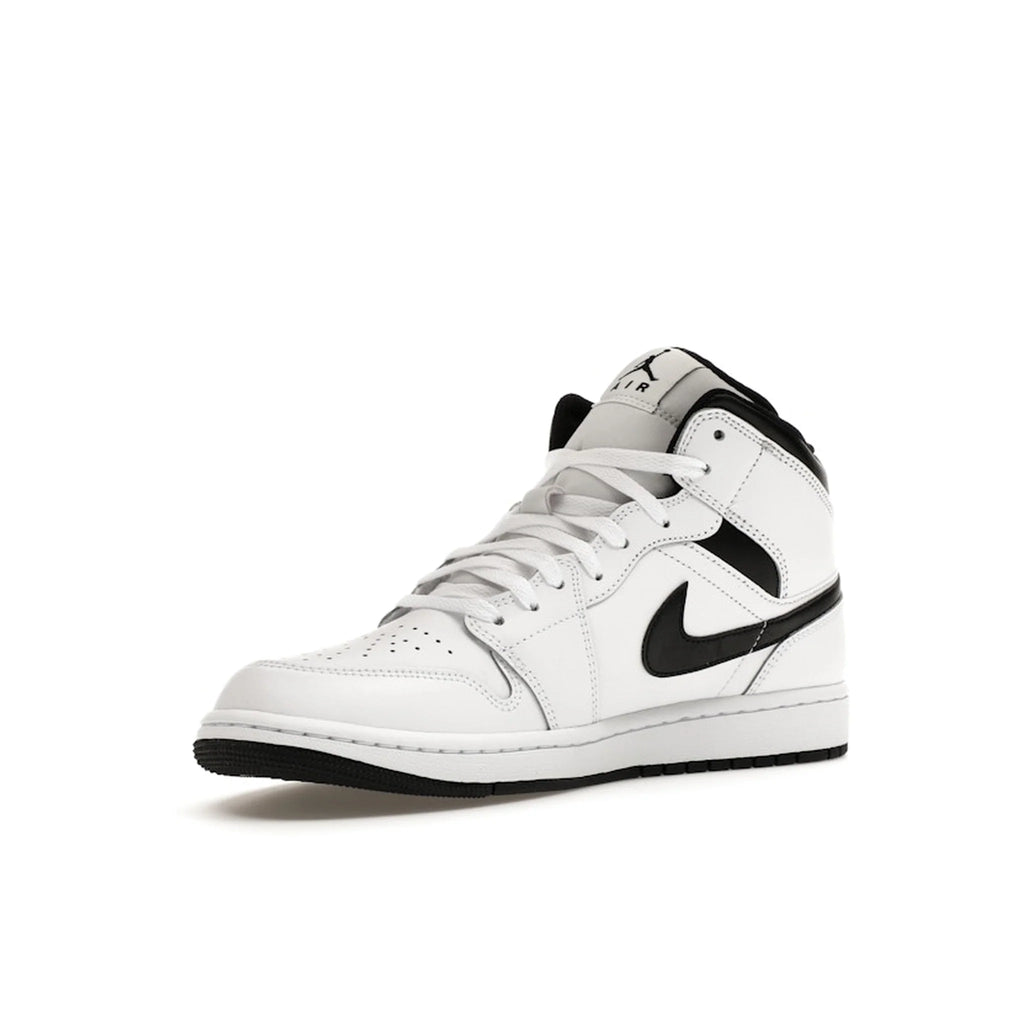 Jordan 1 Mid Reverse Panda