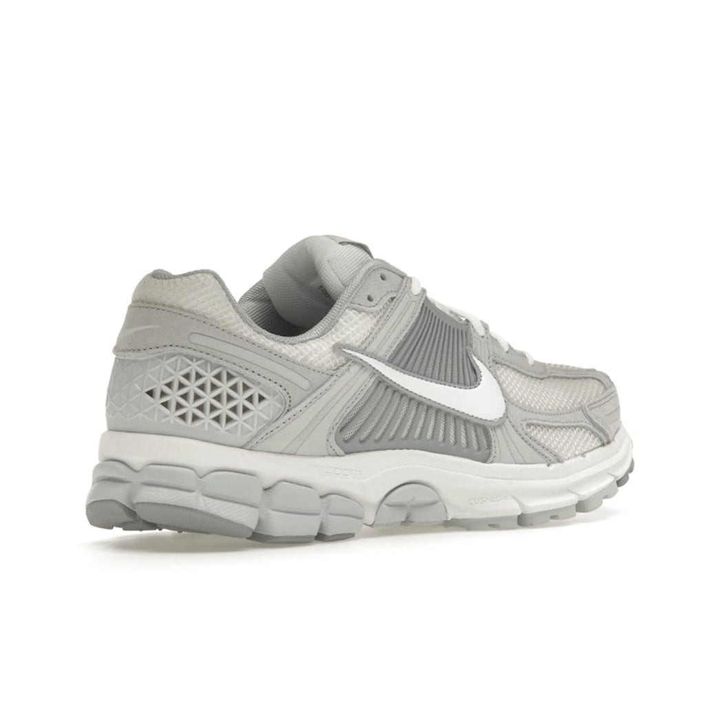 Nike Zoom Vomero 5 Pure Platinum Platinum Tint Wolf Grey Summit White (Women's)