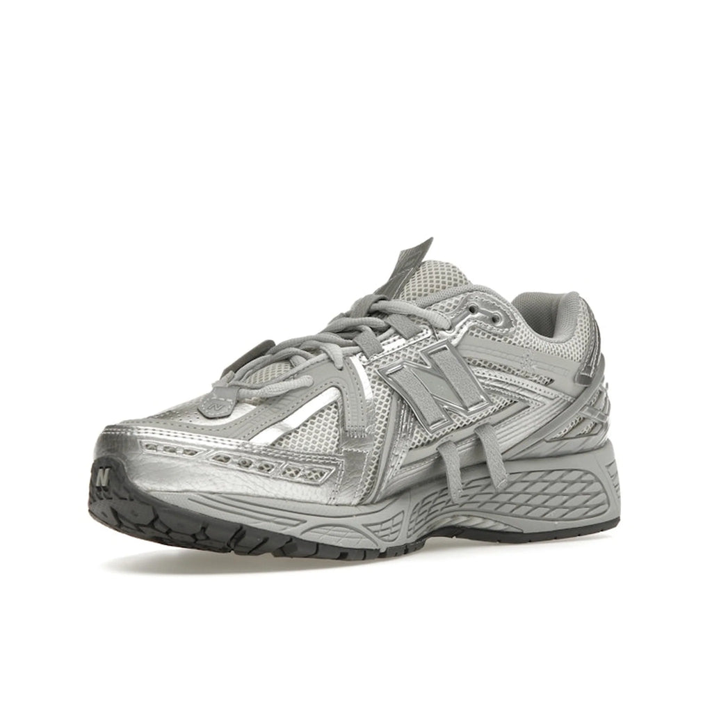 New Balance 1906A Concrete Silver Metallic