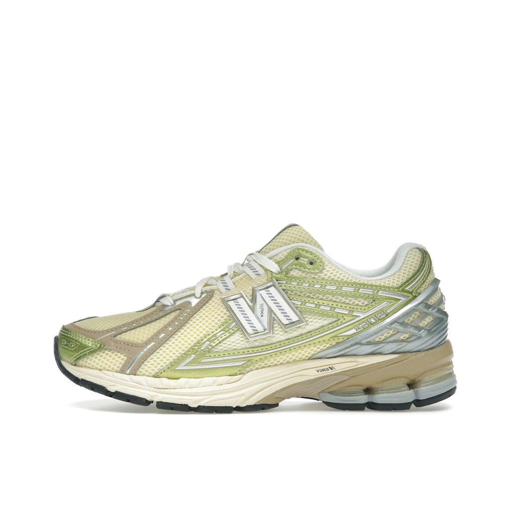 New Balance 1906R Yellow Parchment