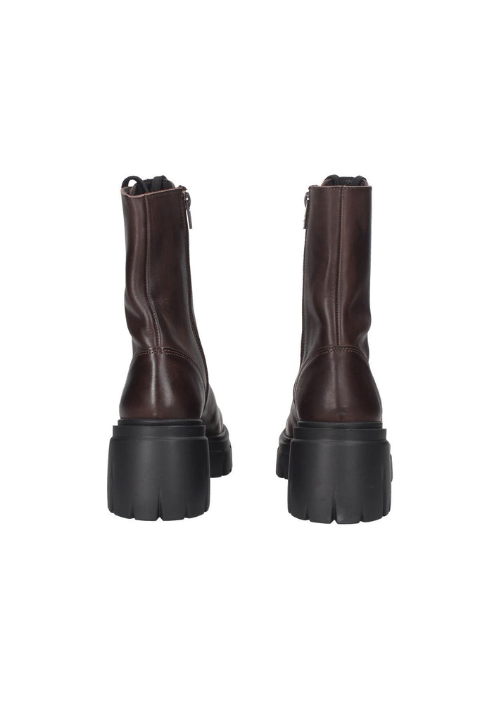 730 Boot TSAKIRIS MALLAS