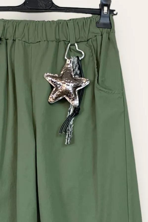 LOVEme Pantalone baggy con gadget portachiavi