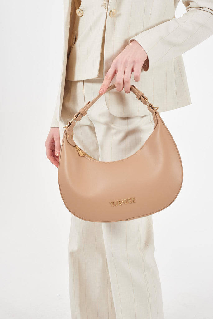 YES ZEE BORSA A MANO