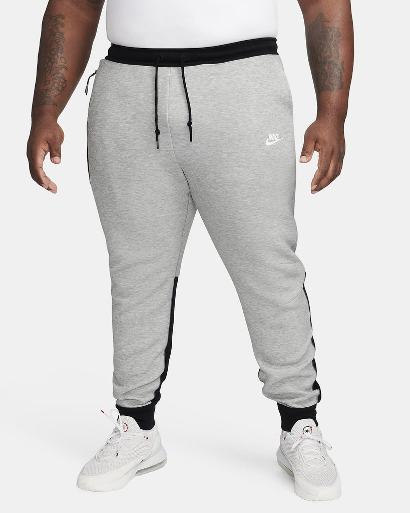 NIKE NIKE SPORTSWEAR TECH FLEECE