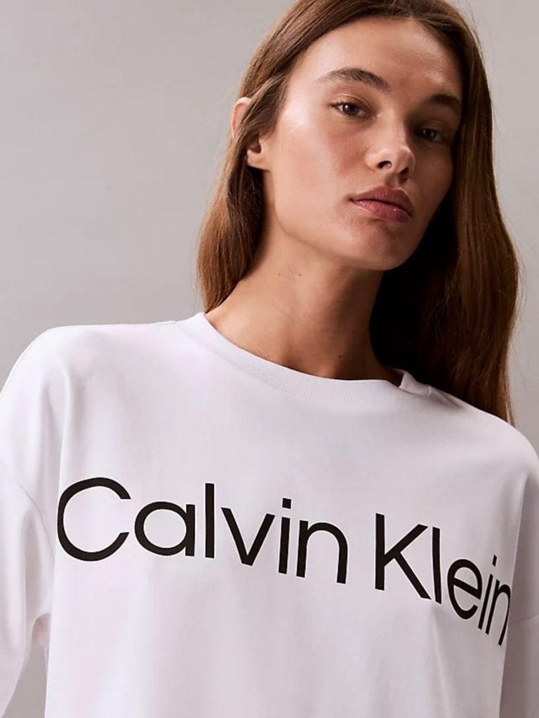 CALVIN KLEIN A-SS Boxy Logo Graph