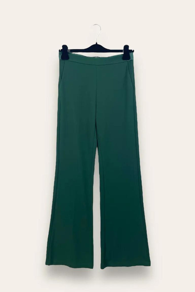 LOVEme Pantalone a zampa nero con zip dietro e inserti in raso