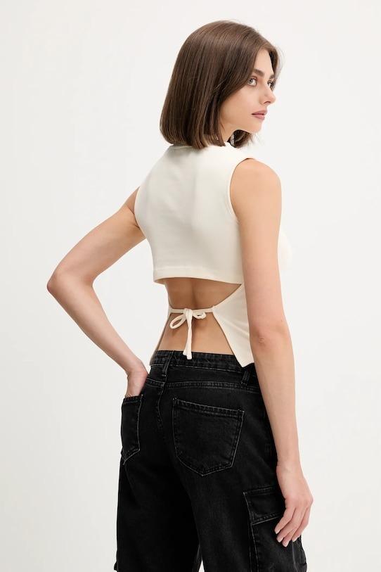 GUESS GO OPEN BACK SCRIPT TEE