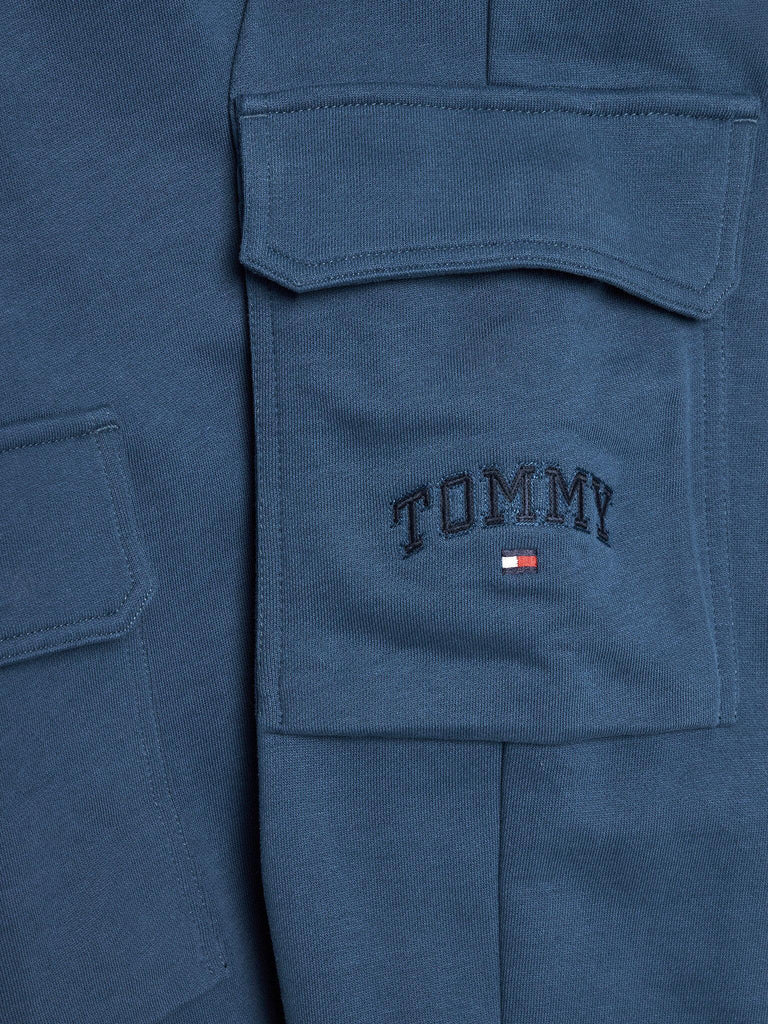 TOMMY HILFIGER VARSITY EMBR CARGO SWEATPANTS
