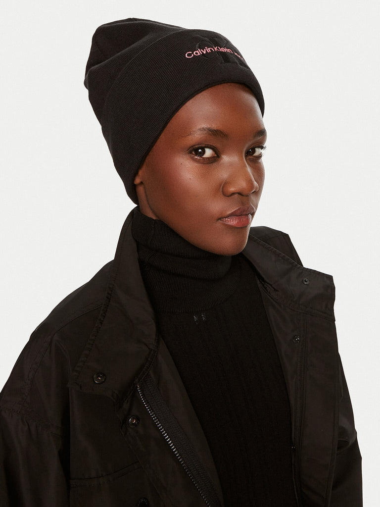 CALVIN KLEIN JEANS MONO LOGO EMBRO BEANIE