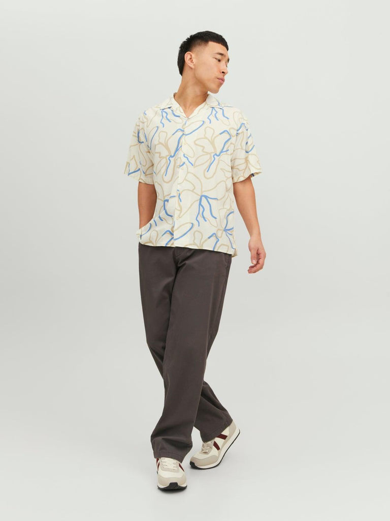 JACK AND JONES JPRBLATROPIC RESORT SHIRT S/S RELAX SN
