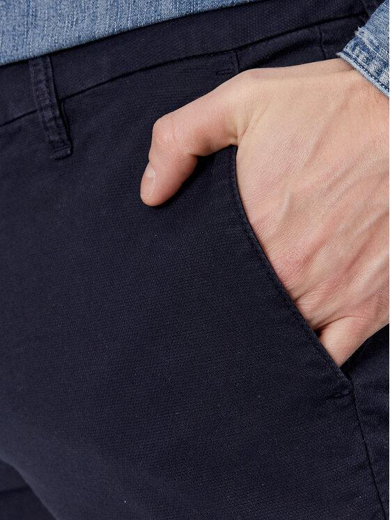 GUESS DANIEL