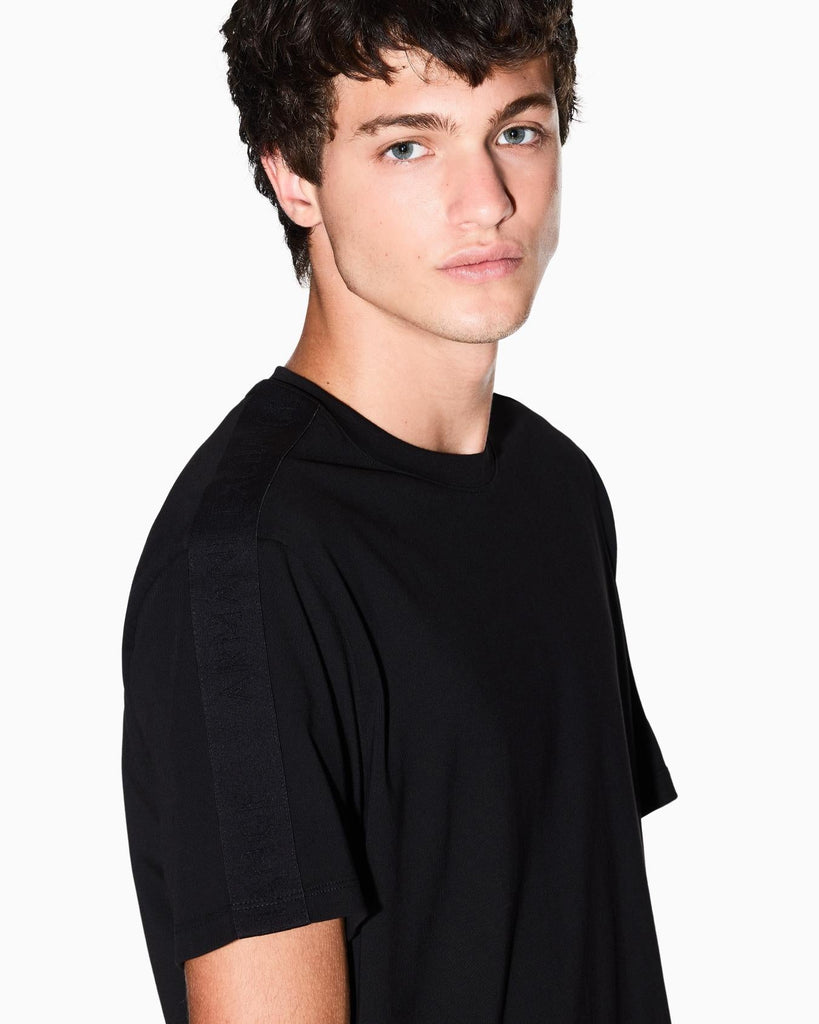 ARMANI EXCHANGE T-SHIRT