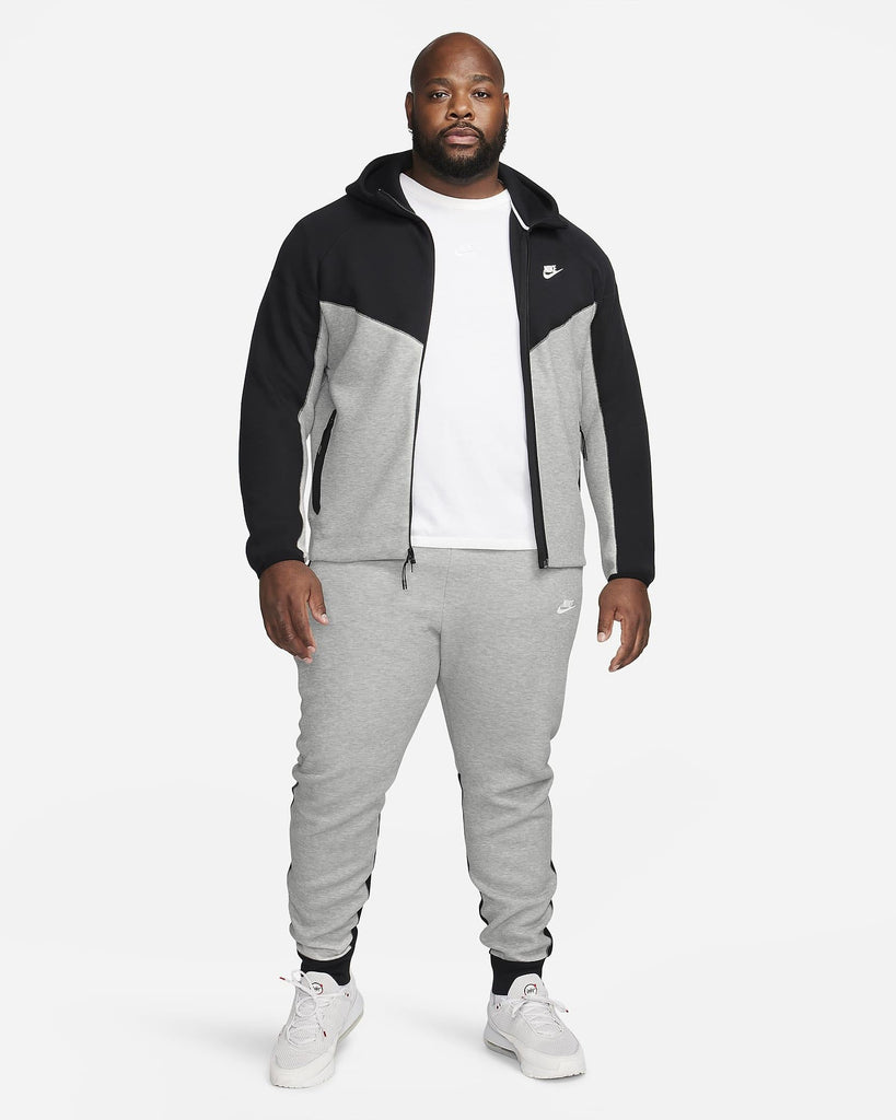 NIKE NIKE SPORTSWEAR TECH FLEECE WINDRUNNER