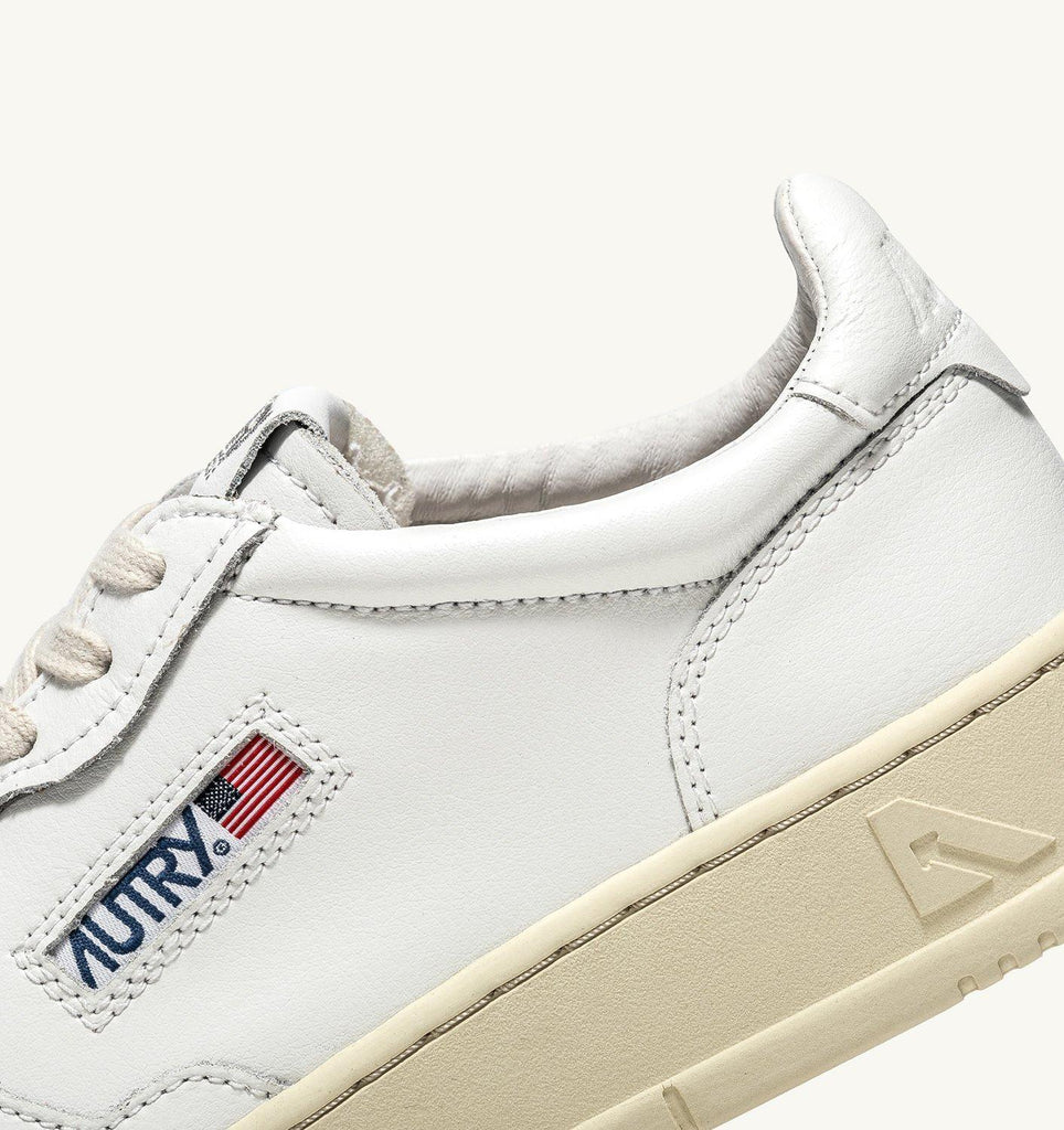 AUTRY MEDALIST LOW WOM - LEAT/LEAT WHT/WHT