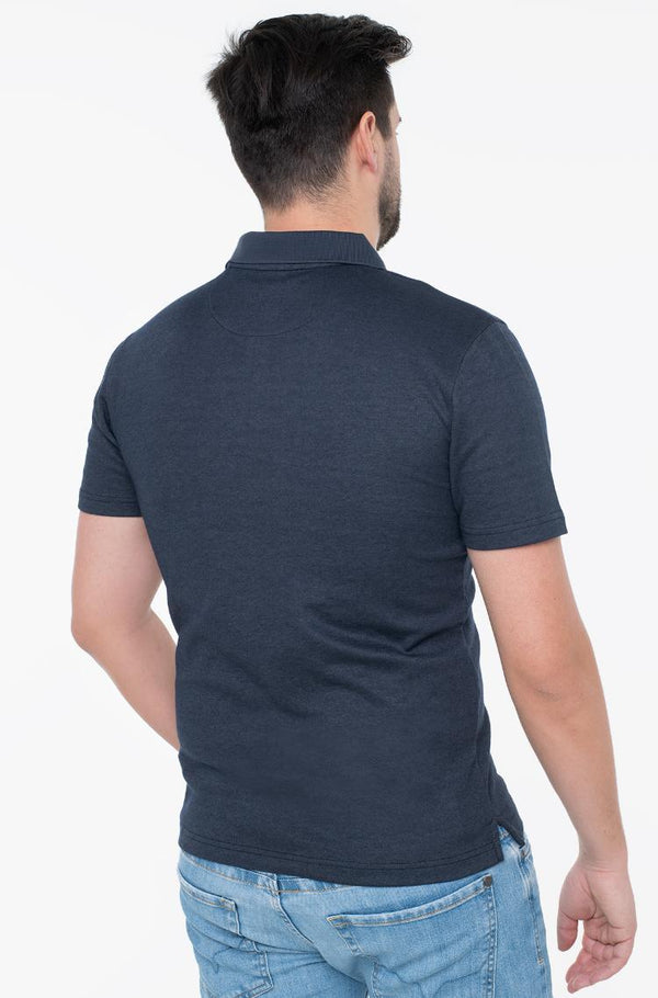 GUESS SMALL TRIANGLE YD SS