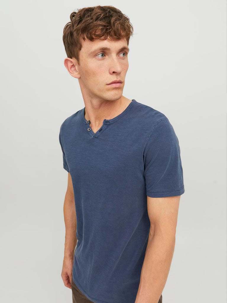 JACK AND JONES JJESPLIT NECK TEE SS NOOS