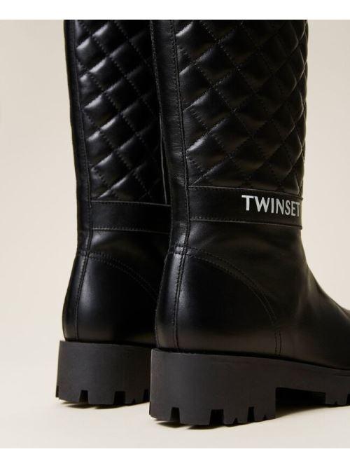 TWINSET STIVALE CON DETTAGLIO IN VERNICE