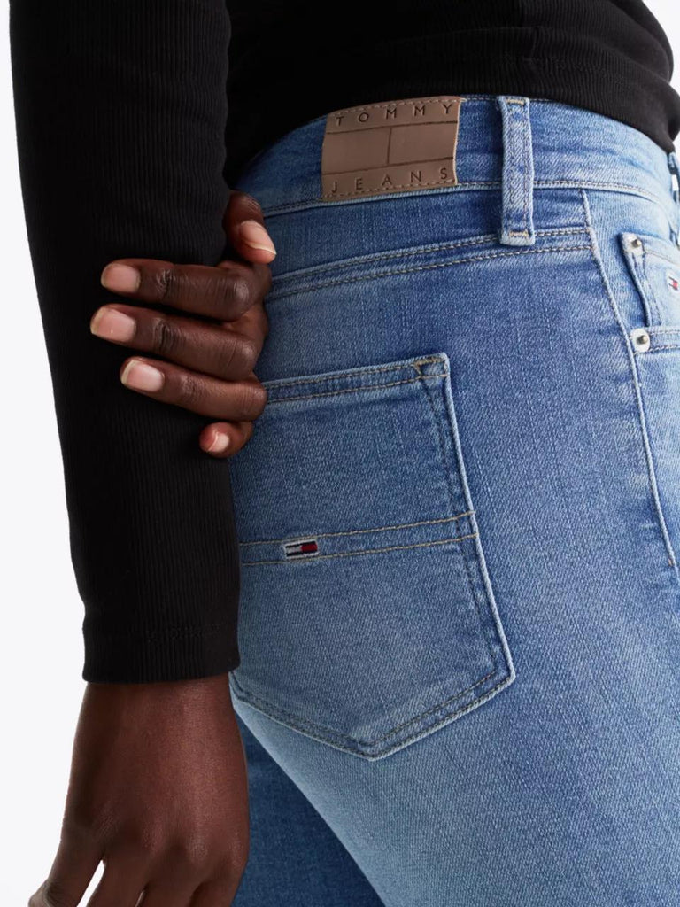 TOMMY JEANS SYLVIA HGH SKN AI123