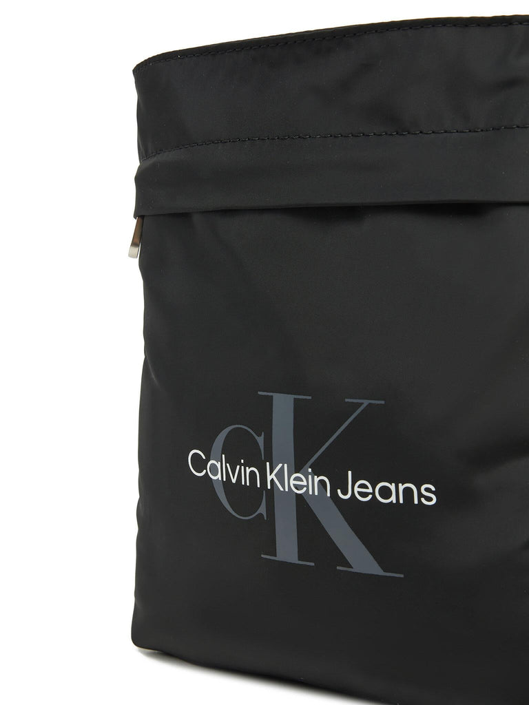 CALVIN KLEIN JEANS SPORT ESSENTIALS FLATPACK 18