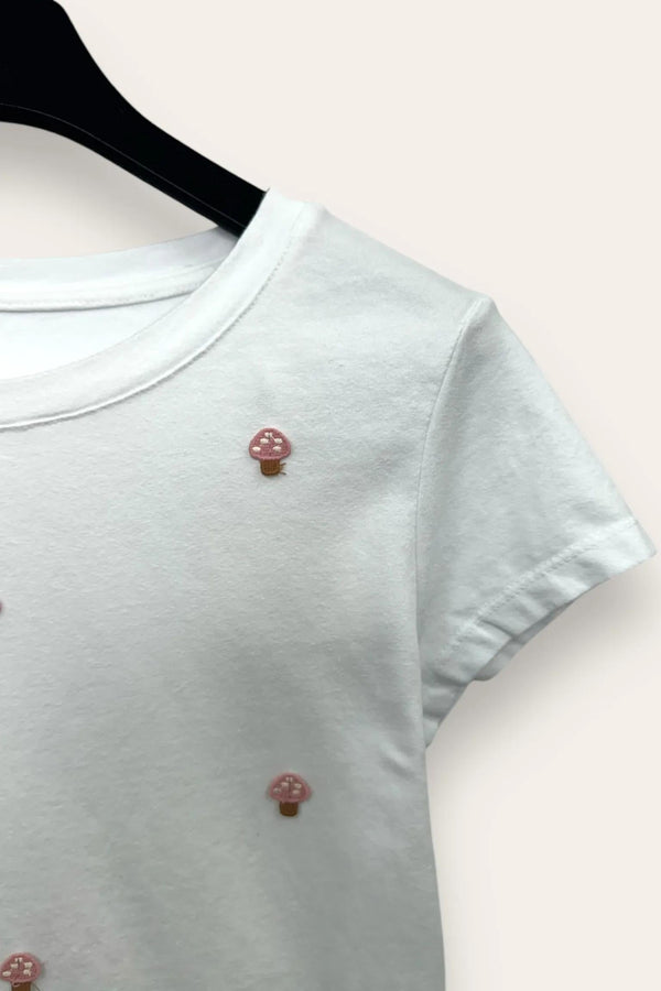 LOVEme T-shirt con ricamo appliccato funghetti