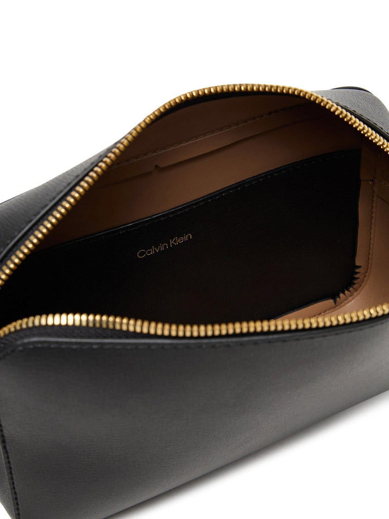 CALVIN KLEIN FOIL LOGO ELONGATED CAMERA BAG