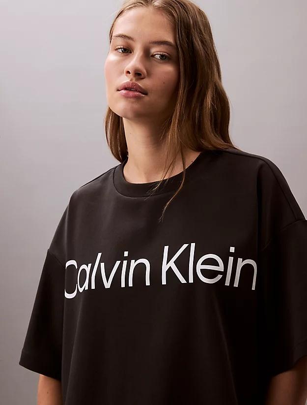 CALVIN KLEIN A-SS Boxy Logo Graph