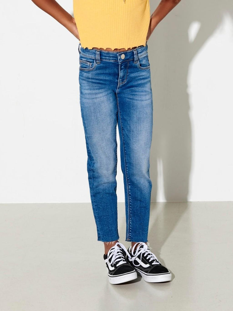 ONLY KIDS KONEMILY ST RAW  MED BLUE JEANS NOOS