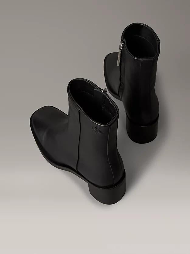 CALVIN KLEIN BLOCK HEEL ZIP BOOT