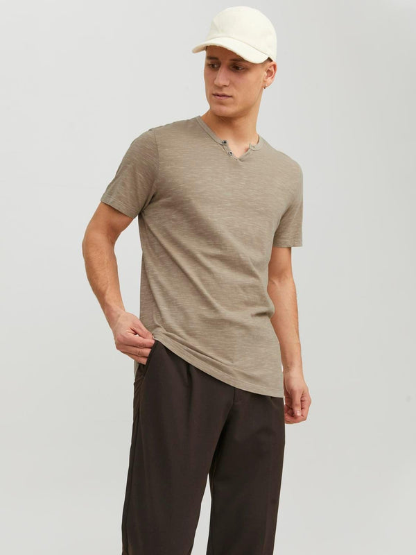 JACK AND JONES JJESPLIT NECK TEE SS NOOS