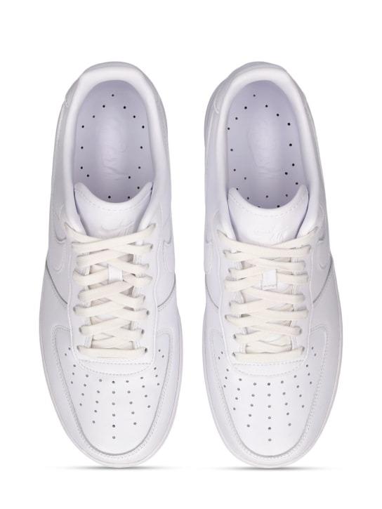 NIKE Air force 1 `07 fresh