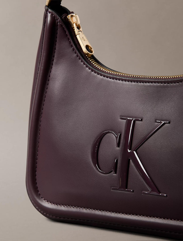 CALVIN KLEIN JEANS BOLD CK SMALL SHOULDER BAG
