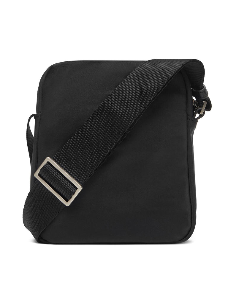 CALVIN KLEIN SLEEK REPORTER