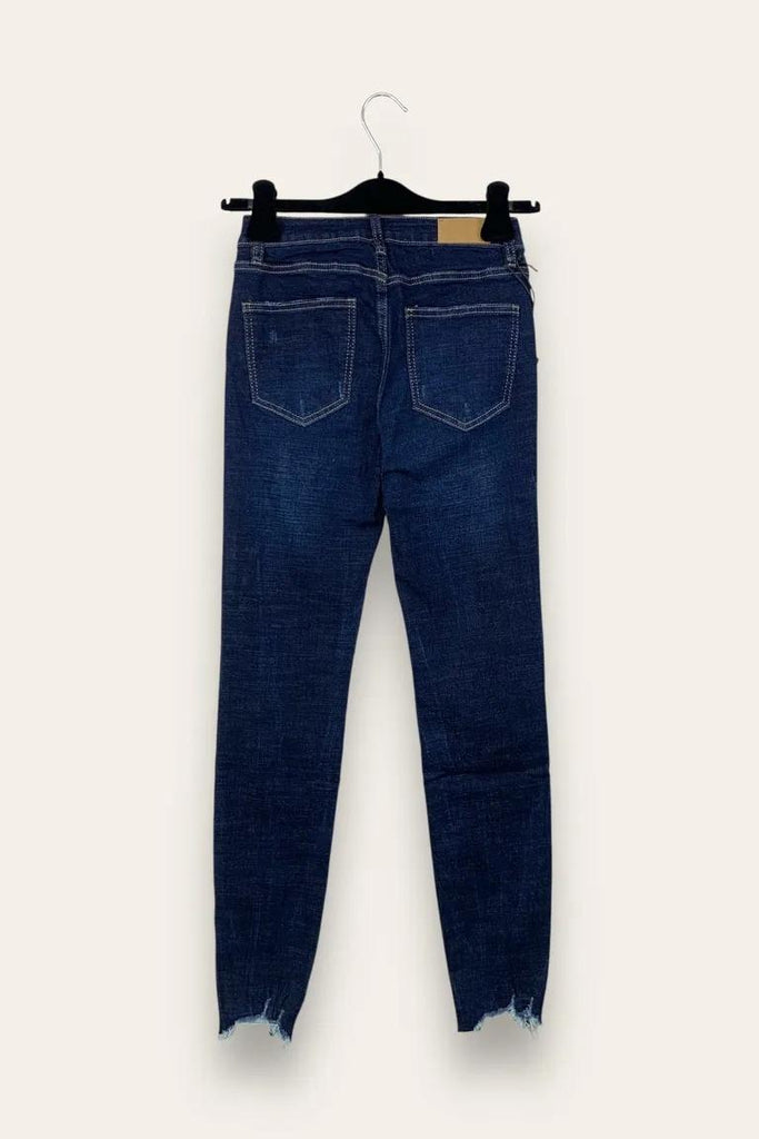 LOVEme Jeans skinny strappati al fondo