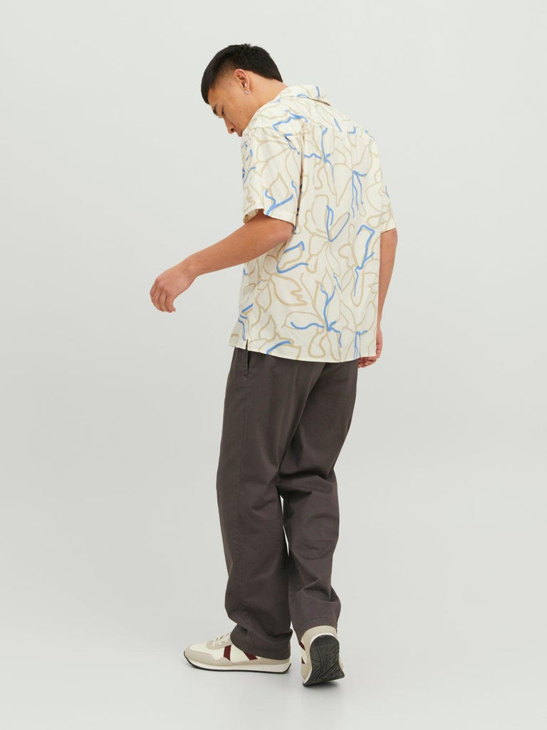 JACK AND JONES JPRBLATROPIC RESORT SHIRT S/S RELAX SN