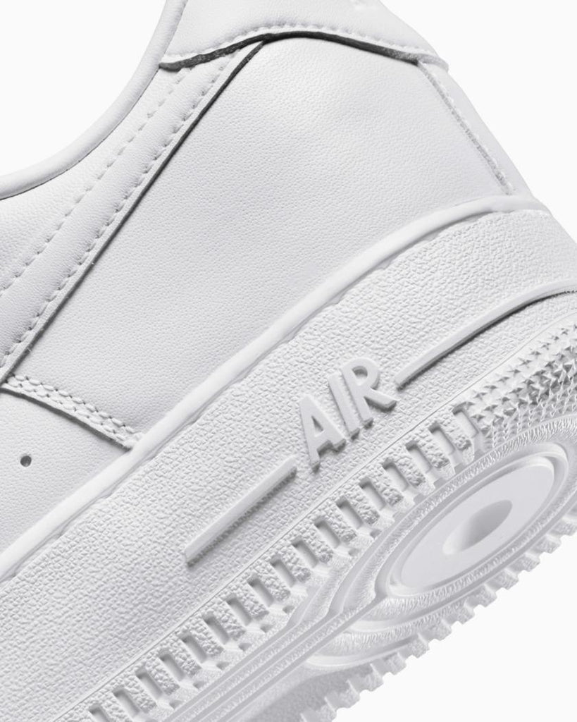 NIKE AIR FORCE 1 `07 FRESH
