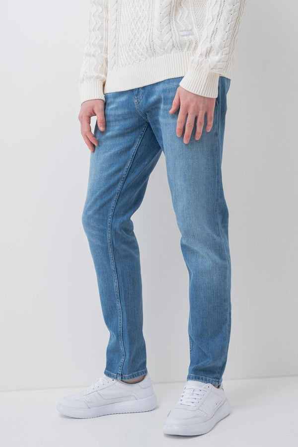 TOMMY JEANS AUSTIN SLIM TPRD DI5