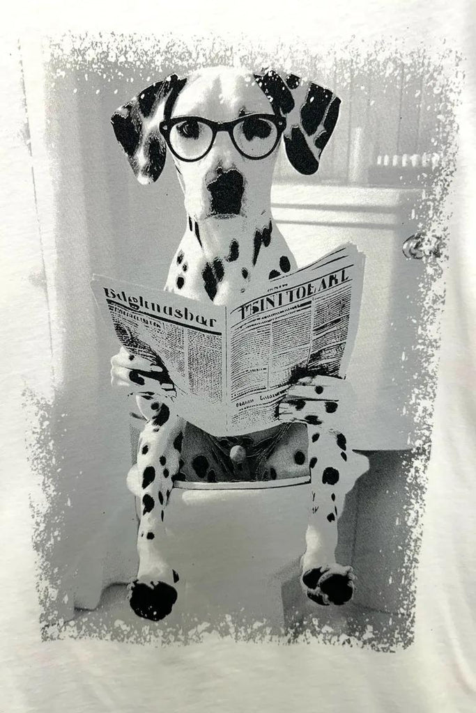 LOVEme T-shirt con cane che guarda il giornale con brillantini