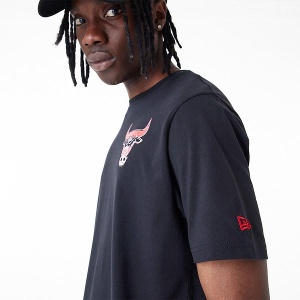 NEW ERA NBA HOLOGRAPHIC OS TEE CHIBUL  BLKFDR