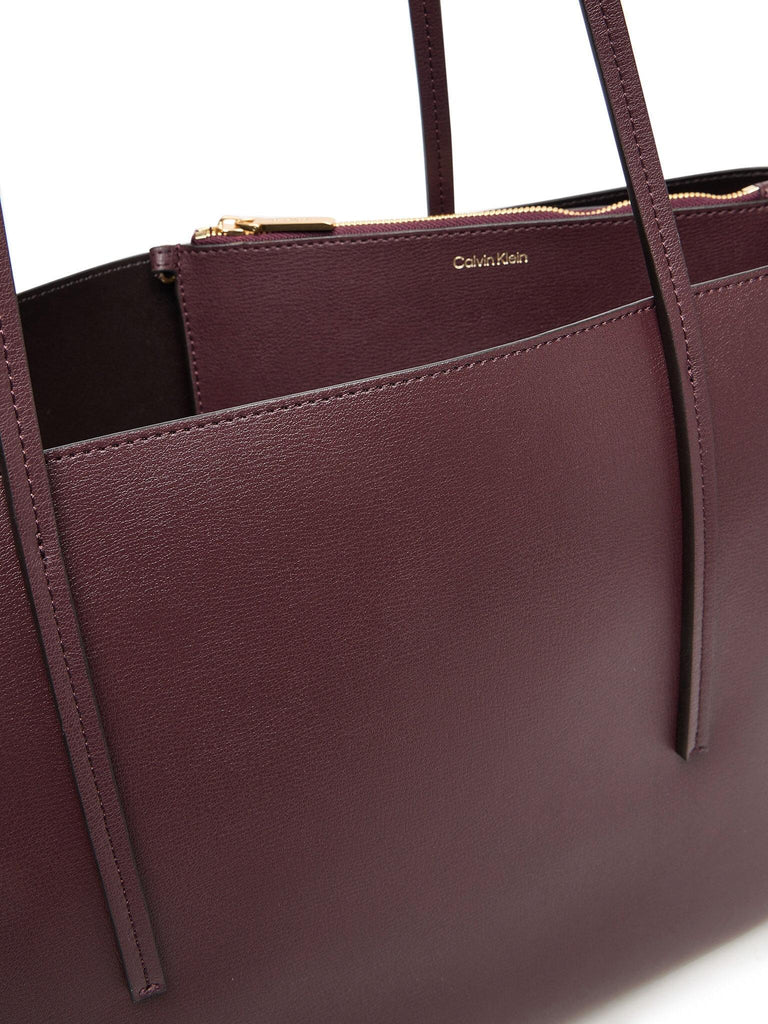 CALVIN KLEIN FOIL LOGO TOTE W/POUCH