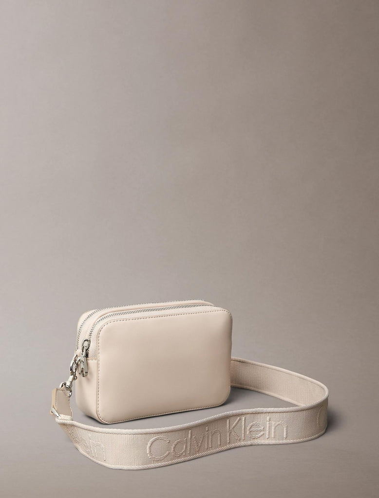 CALVIN KLEIN WEBBING DOUBLE STRAP CAMERA BAG