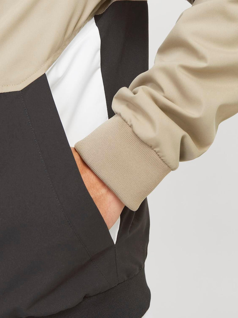 JACK AND JONES JJERUSH HOOD BOMBER NOOS