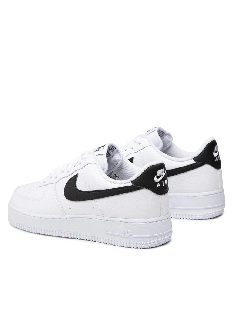 NIKE AIR FORCE 1 07