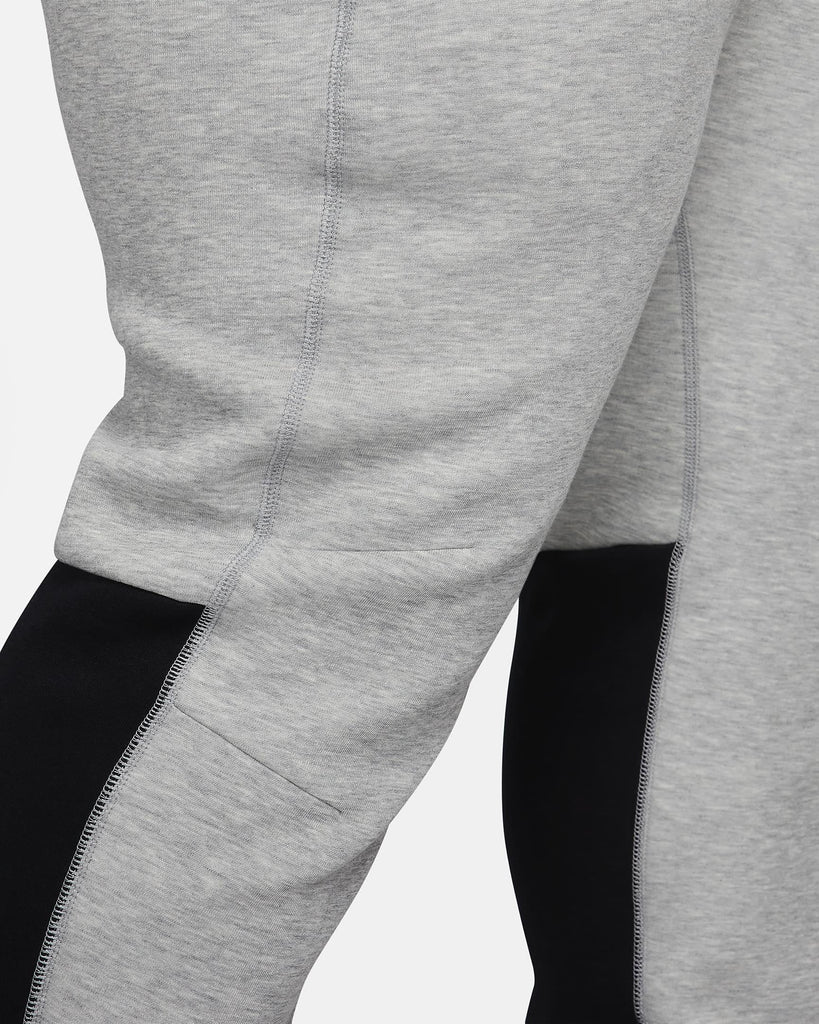 NIKE NIKE SPORTSWEAR TECH FLEECE