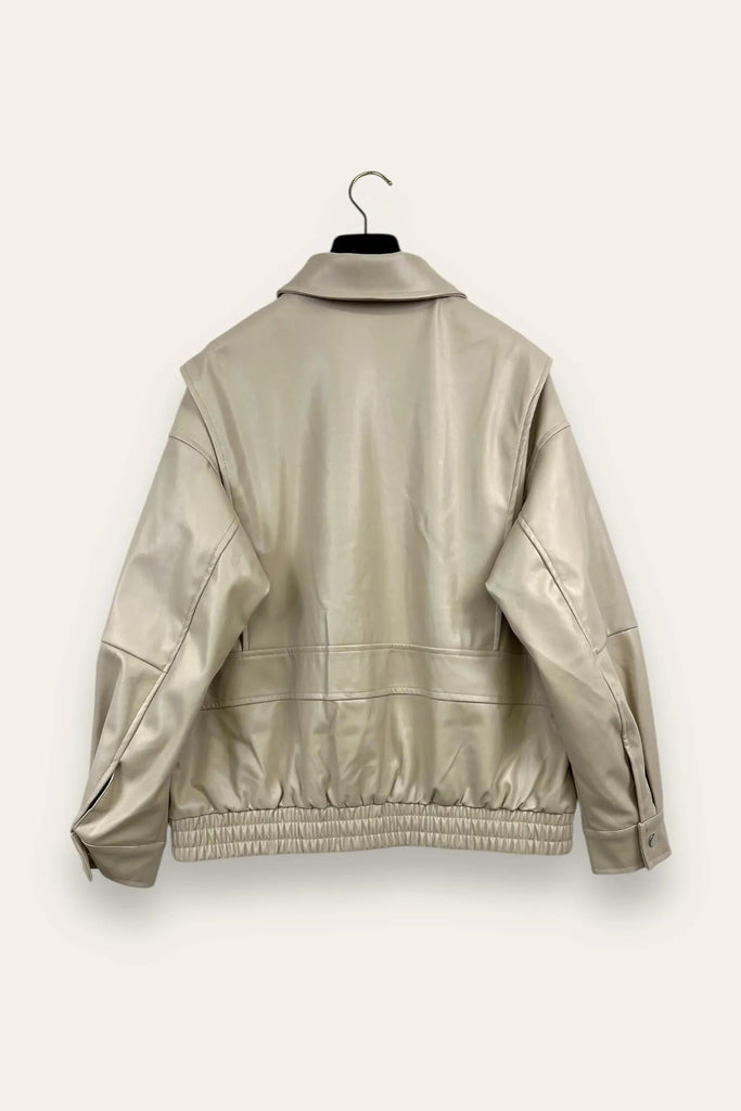 LOVEme Ecopelle con bottoni e zip e tasche frontali