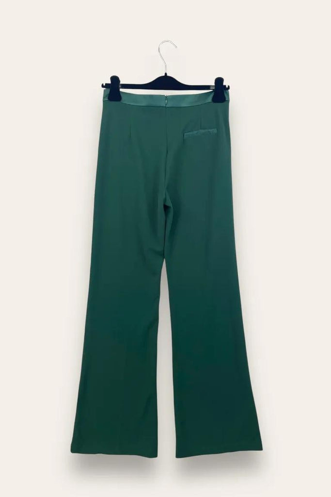 LOVEme Pantalone a zampa nero con zip dietro e inserti in raso