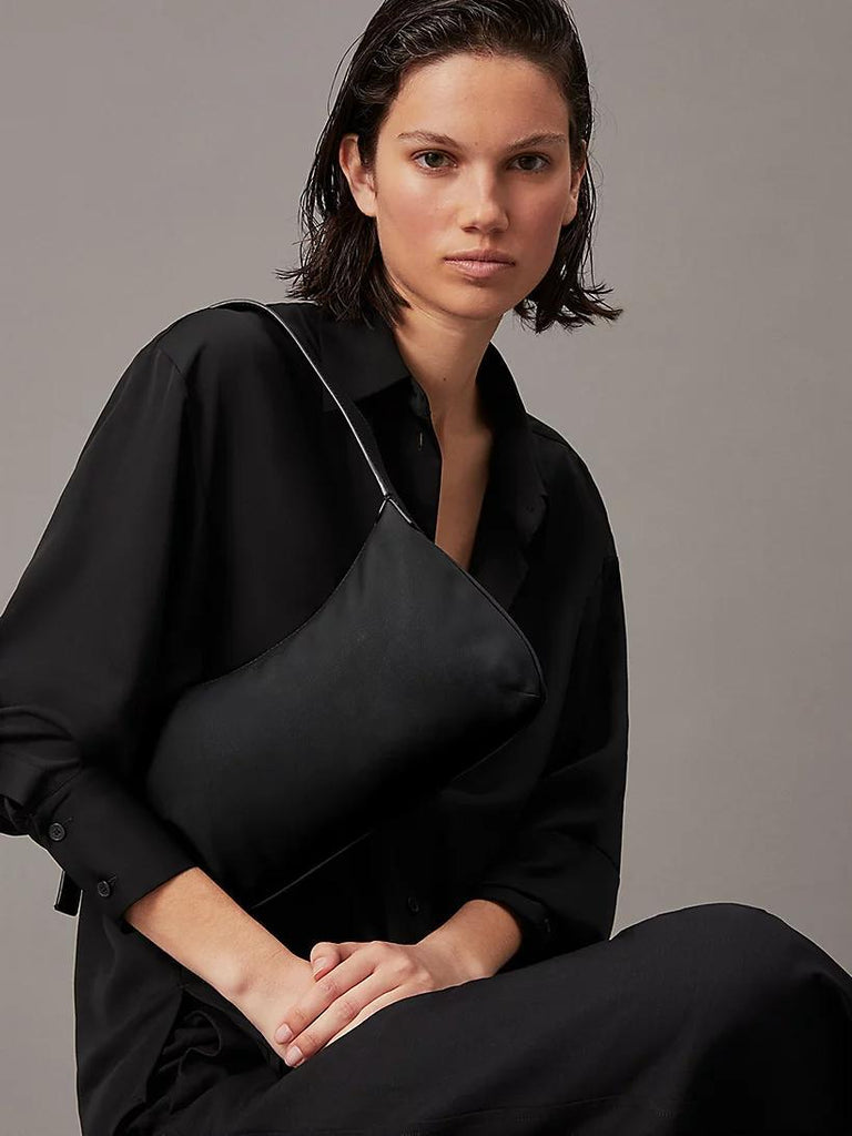 CALVIN KLEIN CALVIN SOFT  SHOULDER BAG